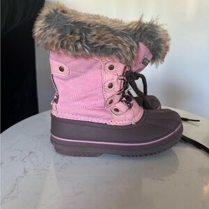 Winter boots size 10 toddler London Fog . Great condition